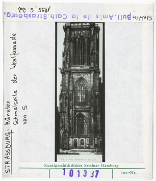 Vorschaubild Straßburg: Münster, Schmalseite der Westfassade von Süden 